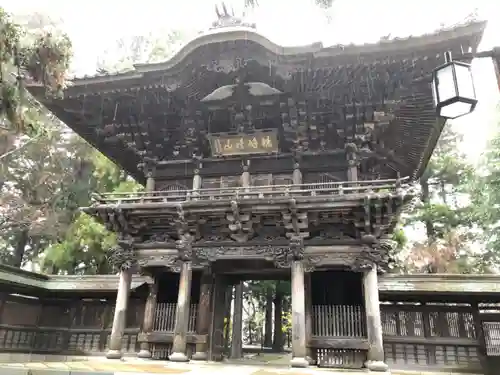 報恩寺の山門