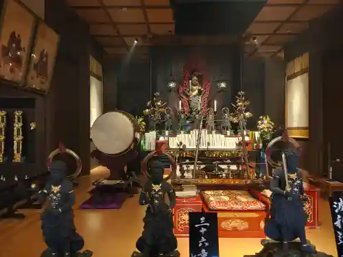 大聖護国寺の本殿・本堂