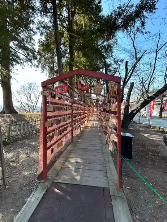 眞田神社の{uncategorized: "未分類", other: "その他", undefined: "問題あり", building: "その他建物", grave: "お墓", sacred_gate: "鳥居", guardian: "狛犬", statue: "像", buddha: "仏像", history: "歴史", nature: "自然", garden: "庭園", animal: "動物", pagoda: "塔", temizu: "手水舎", mountain_gate: "山門・神門", sanctuary: "本殿・本堂", subordinate: "末社・摂社", art: "芸術", scenery: "景色", jizo: "地蔵", ema: "絵馬", goshuin: "御朱印", omikuji: "おみくじ", items: "授与品その他", amulet: "お守り", goshuincho: "御朱印帳", eats: "食事", festival: "お祭り", votive_dance: "神楽", shichigosan: "七五三参", wedding: "結婚式", experience: "体験その他", initially: "初詣", around: "周辺", anti_infection: "感染症対策"}