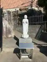 ぽっくり地蔵の{uncategorized: "未分類", other: "その他", undefined: "問題あり", building: "その他建物", grave: "お墓", sacred_gate: "鳥居", guardian: "狛犬", statue: "像", buddha: "仏像", history: "歴史", nature: "自然", garden: "庭園", animal: "動物", pagoda: "塔", temizu: "手水舎", mountain_gate: "山門・神門", sanctuary: "本殿・本堂", subordinate: "末社・摂社", art: "芸術", scenery: "景色", jizo: "地蔵", ema: "絵馬", goshuin: "御朱印", omikuji: "おみくじ", items: "授与品その他", amulet: "お守り", goshuincho: "御朱印帳", eats: "食事", festival: "お祭り", votive_dance: "神楽", shichigosan: "七五三参", wedding: "結婚式", experience: "体験その他", initially: "初詣", around: "周辺", anti_infection: "感染症対策"}