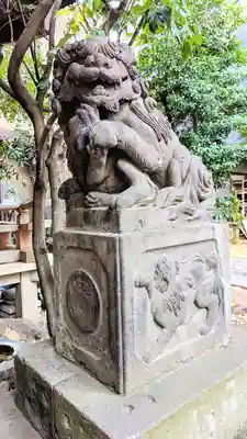 稲荷鬼王神社の狛犬