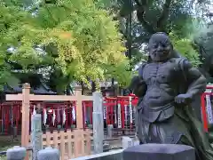 鬼子母神堂　(法明寺）の像