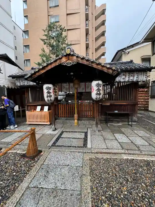 御金神社の本殿・本堂