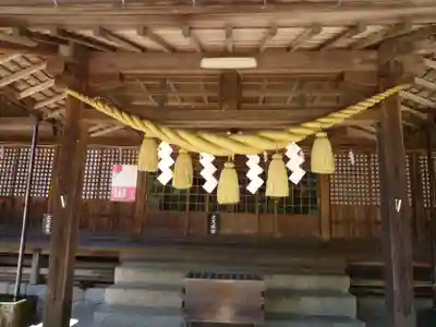 亀山神社の本殿・本堂
