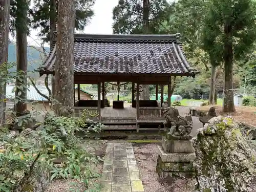 神明神社（根村）の建物その他