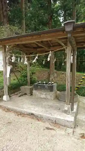 黒川神社の手水舎