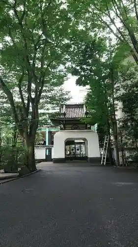 月窓寺の山門