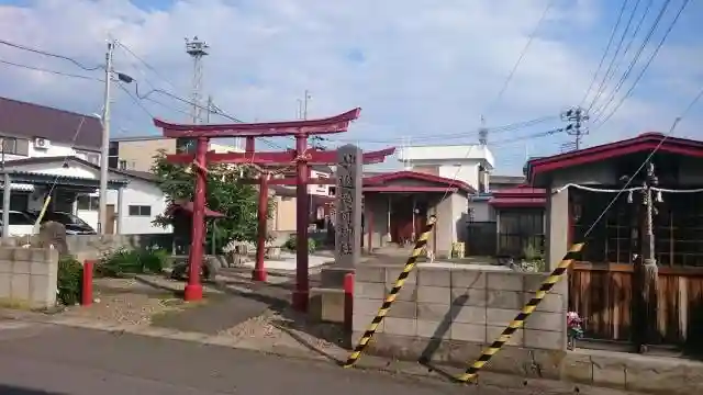 妙逸稲荷神社の鳥居