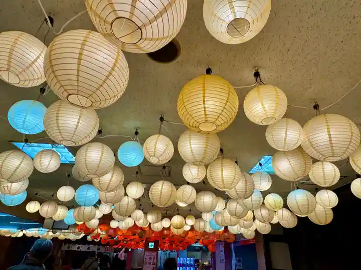 龍宮社の{uncategorized: "未分類", other: "その他", undefined: "問題あり", building: "その他建物", grave: "お墓", sacred_gate: "鳥居", guardian: "狛犬", statue: "像", buddha: "仏像", history: "歴史", nature: "自然", garden: "庭園", animal: "動物", pagoda: "塔", temizu: "手水舎", mountain_gate: "山門・神門", sanctuary: "本殿・本堂", subordinate: "末社・摂社", art: "芸術", scenery: "景色", jizo: "地蔵", ema: "絵馬", goshuin: "御朱印", omikuji: "おみくじ", items: "授与品その他", amulet: "お守り", goshuincho: "御朱印帳", eats: "食事", festival: "お祭り", votive_dance: "神楽", shichigosan: "七五三参", wedding: "結婚式", experience: "体験その他", initially: "初詣", around: "周辺", anti_infection: "感染症対策"}