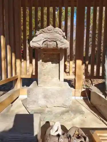 八宮神社（和泉）の{uncategorized: "未分類", other: "その他", undefined: "問題あり", building: "その他建物", grave: "お墓", sacred_gate: "鳥居", guardian: "狛犬", statue: "像", buddha: "仏像", history: "歴史", nature: "自然", garden: "庭園", animal: "動物", pagoda: "塔", temizu: "手水舎", mountain_gate: "山門・神門", sanctuary: "本殿・本堂", subordinate: "末社・摂社", art: "芸術", scenery: "景色", jizo: "地蔵", ema: "絵馬", goshuin: "御朱印", omikuji: "おみくじ", items: "授与品その他", amulet: "お守り", goshuincho: "御朱印帳", eats: "食事", festival: "お祭り", votive_dance: "神楽", shichigosan: "七五三参", wedding: "結婚式", experience: "体験その他", initially: "初詣", around: "周辺", anti_infection: "感染症対策"}