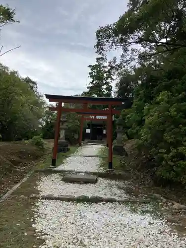 辛国社（東大寺境内社）の鳥居
