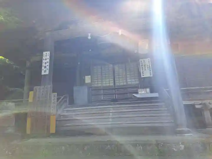 蓮城寺の本殿・本堂