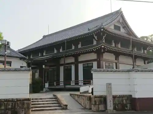 石山寺の本殿・本堂
