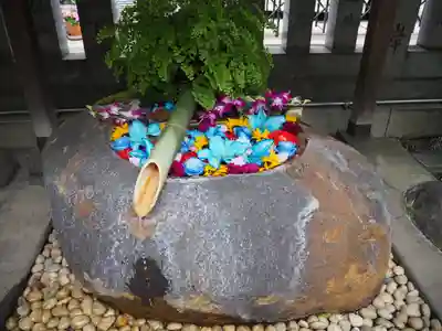 元三島神社の手水舎