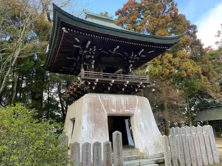 千光寺の{uncategorized: "未分類", other: "その他", undefined: "問題あり", building: "その他建物", grave: "お墓", sacred_gate: "鳥居", guardian: "狛犬", statue: "像", buddha: "仏像", history: "歴史", nature: "自然", garden: "庭園", animal: "動物", pagoda: "塔", temizu: "手水舎", mountain_gate: "山門・神門", sanctuary: "本殿・本堂", subordinate: "末社・摂社", art: "芸術", scenery: "景色", jizo: "地蔵", ema: "絵馬", goshuin: "御朱印", omikuji: "おみくじ", items: "授与品その他", amulet: "お守り", goshuincho: "御朱印帳", eats: "食事", festival: "お祭り", votive_dance: "神楽", shichigosan: "七五三参", wedding: "結婚式", experience: "体験その他", initially: "初詣", around: "周辺", anti_infection: "感染症対策"}
