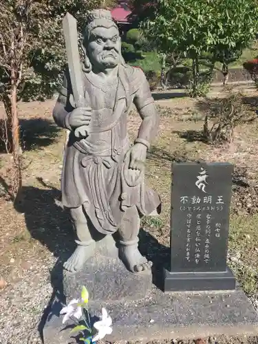 金藏院（聖法寺）の像