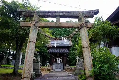 恒石八幡宮の鳥居