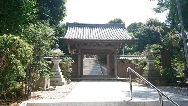 妙立寺の山門・神門