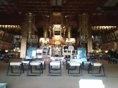 切幡寺の本殿・本堂