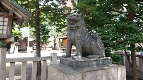 三吉神社の狛犬