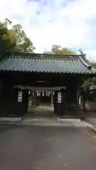 白鳥神社の山門