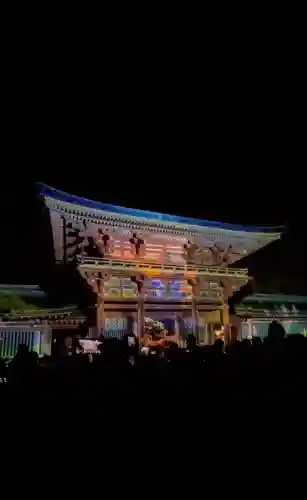 武蔵一宮氷川神社の{uncategorized: "未分類", other: "その他", undefined: "問題あり", building: "その他建物", grave: "お墓", sacred_gate: "鳥居", guardian: "狛犬", statue: "像", buddha: "仏像", history: "歴史", nature: "自然", garden: "庭園", animal: "動物", pagoda: "塔", temizu: "手水舎", mountain_gate: "山門・神門", sanctuary: "本殿・本堂", subordinate: "末社・摂社", art: "芸術", scenery: "景色", jizo: "地蔵", ema: "絵馬", goshuin: "御朱印", omikuji: "おみくじ", items: "授与品その他", amulet: "お守り", goshuincho: "御朱印帳", eats: "食事", festival: "お祭り", votive_dance: "神楽", shichigosan: "七五三参", wedding: "結婚式", experience: "体験その他", initially: "初詣", around: "周辺", anti_infection: "感染症対策"}