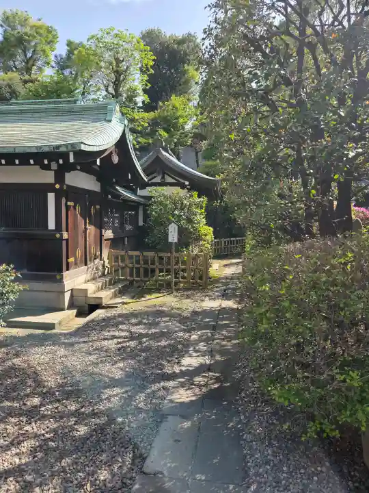 白金氷川神社の{uncategorized: "未分類", other: "その他", undefined: "問題あり", building: "その他建物", grave: "お墓", sacred_gate: "鳥居", guardian: "狛犬", statue: "像", buddha: "仏像", history: "歴史", nature: "自然", garden: "庭園", animal: "動物", pagoda: "塔", temizu: "手水舎", mountain_gate: "山門・神門", sanctuary: "本殿・本堂", subordinate: "末社・摂社", art: "芸術", scenery: "景色", jizo: "地蔵", ema: "絵馬", goshuin: "御朱印", omikuji: "おみくじ", items: "授与品その他", amulet: "お守り", goshuincho: "御朱印帳", eats: "食事", festival: "お祭り", votive_dance: "神楽", shichigosan: "七五三参", wedding: "結婚式", experience: "体験その他", initially: "初詣", around: "周辺", anti_infection: "感染症対策"}