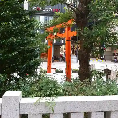 福徳神社（芽吹稲荷）の鳥居