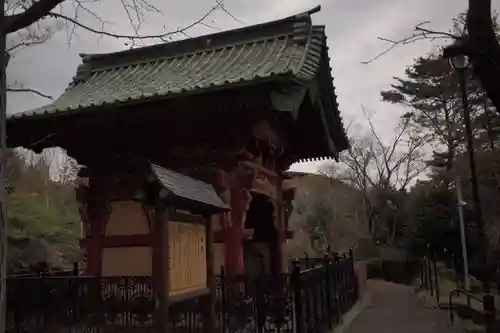 狭山山不動寺の山門・神門