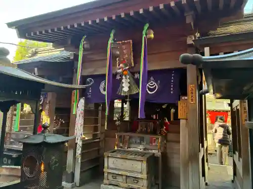 豊川稲荷東京別院の{uncategorized: "未分類", other: "その他", undefined: "問題あり", building: "その他建物", grave: "お墓", sacred_gate: "鳥居", guardian: "狛犬", statue: "像", buddha: "仏像", history: "歴史", nature: "自然", garden: "庭園", animal: "動物", pagoda: "塔", temizu: "手水舎", mountain_gate: "山門・神門", sanctuary: "本殿・本堂", subordinate: "末社・摂社", art: "芸術", scenery: "景色", jizo: "地蔵", ema: "絵馬", goshuin: "御朱印", omikuji: "おみくじ", items: "授与品その他", amulet: "お守り", goshuincho: "御朱印帳", eats: "食事", festival: "お祭り", votive_dance: "神楽", shichigosan: "七五三参", wedding: "結婚式", experience: "体験その他", initially: "初詣", around: "周辺", anti_infection: "感染症対策"}