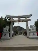 織幡神社の{uncategorized: "未分類", other: "その他", undefined: "問題あり", building: "その他建物", grave: "お墓", sacred_gate: "鳥居", guardian: "狛犬", statue: "像", buddha: "仏像", history: "歴史", nature: "自然", garden: "庭園", animal: "動物", pagoda: "塔", temizu: "手水舎", mountain_gate: "山門・神門", sanctuary: "本殿・本堂", subordinate: "末社・摂社", art: "芸術", scenery: "景色", jizo: "地蔵", ema: "絵馬", goshuin: "御朱印", omikuji: "おみくじ", items: "授与品その他", amulet: "お守り", goshuincho: "御朱印帳", eats: "食事", festival: "お祭り", votive_dance: "神楽", shichigosan: "七五三参", wedding: "結婚式", experience: "体験その他", initially: "初詣", around: "周辺", anti_infection: "感染症対策"}