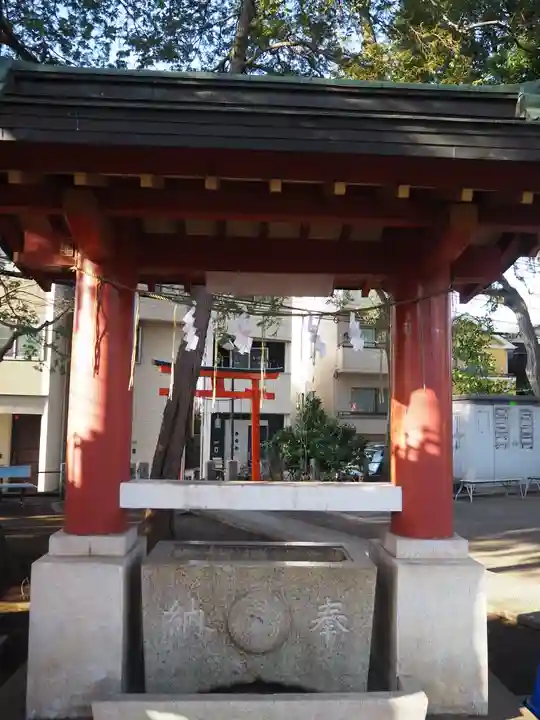 永福稲荷神社の手水舎