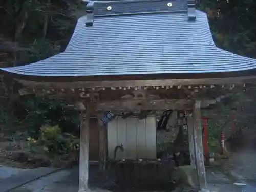 満願寺の手水舎