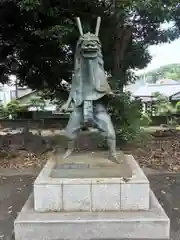 高木神社の像