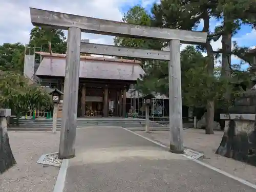 射水神社の鳥居
