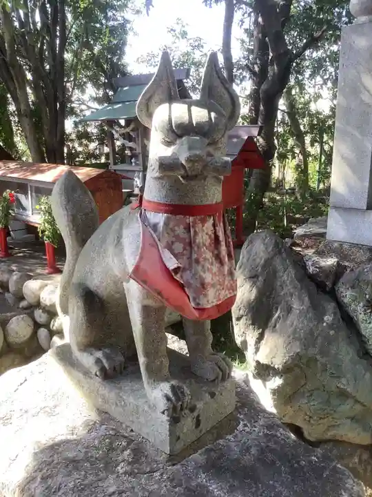 おちょぼ稲荷故里の宮の狛犬