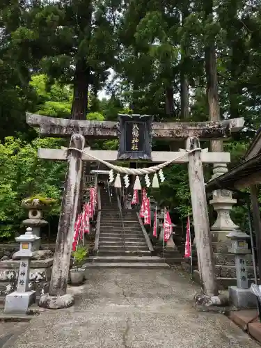 八幡神社の{uncategorized: "未分類", other: "その他", undefined: "問題あり", building: "その他建物", grave: "お墓", sacred_gate: "鳥居", guardian: "狛犬", statue: "像", buddha: "仏像", history: "歴史", nature: "自然", garden: "庭園", animal: "動物", pagoda: "塔", temizu: "手水舎", mountain_gate: "山門・神門", sanctuary: "本殿・本堂", subordinate: "末社・摂社", art: "芸術", scenery: "景色", jizo: "地蔵", ema: "絵馬", goshuin: "御朱印", omikuji: "おみくじ", items: "授与品その他", amulet: "お守り", goshuincho: "御朱印帳", eats: "食事", festival: "お祭り", votive_dance: "神楽", shichigosan: "七五三参", wedding: "結婚式", experience: "体験その他", initially: "初詣", around: "周辺", anti_infection: "感染症対策"}