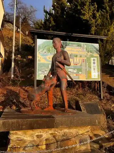 北向稲荷大明神（飯盛山）の{uncategorized: "未分類", other: "その他", undefined: "問題あり", building: "その他建物", grave: "お墓", sacred_gate: "鳥居", guardian: "狛犬", statue: "像", buddha: "仏像", history: "歴史", nature: "自然", garden: "庭園", animal: "動物", pagoda: "塔", temizu: "手水舎", mountain_gate: "山門・神門", sanctuary: "本殿・本堂", subordinate: "末社・摂社", art: "芸術", scenery: "景色", jizo: "地蔵", ema: "絵馬", goshuin: "御朱印", omikuji: "おみくじ", items: "授与品その他", amulet: "お守り", goshuincho: "御朱印帳", eats: "食事", festival: "お祭り", votive_dance: "神楽", shichigosan: "七五三参", wedding: "結婚式", experience: "体験その他", initially: "初詣", around: "周辺", anti_infection: "感染症対策"}