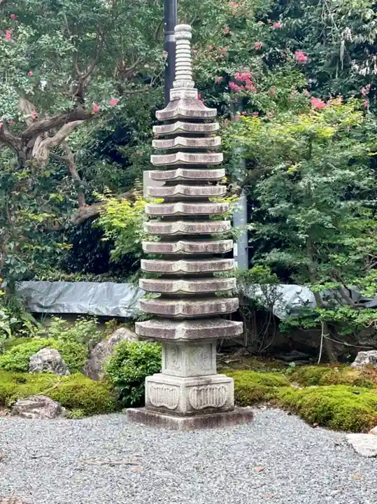 勝持寺(花の寺)の塔