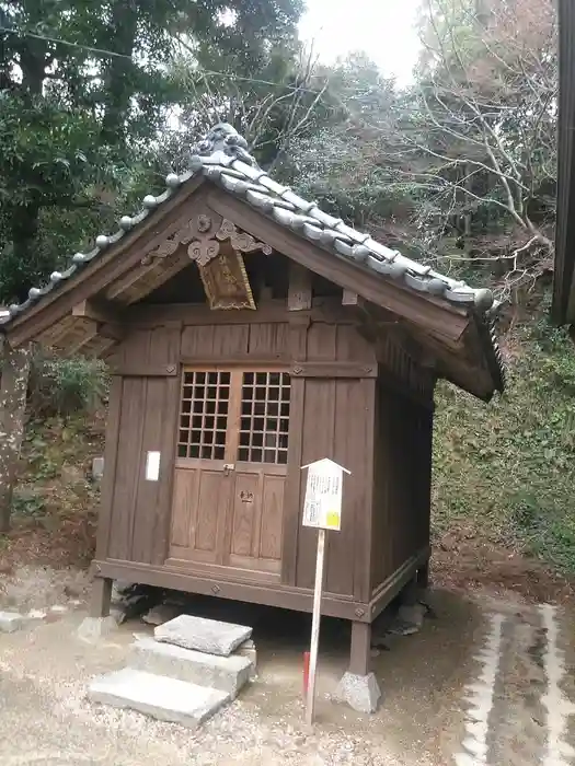 瑠璃光寺の建物その他