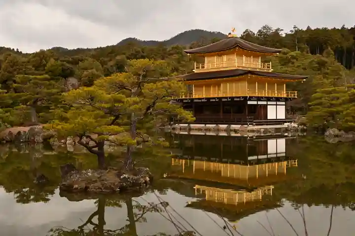 鹿苑寺(金閣寺)(京都府)