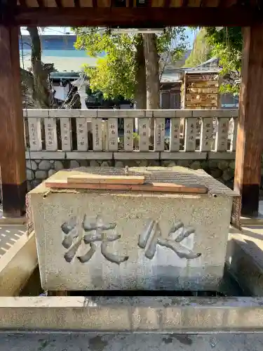 新宿下落合氷川神社の{uncategorized: "未分類", other: "その他", undefined: "問題あり", building: "その他建物", grave: "お墓", sacred_gate: "鳥居", guardian: "狛犬", statue: "像", buddha: "仏像", history: "歴史", nature: "自然", garden: "庭園", animal: "動物", pagoda: "塔", temizu: "手水舎", mountain_gate: "山門・神門", sanctuary: "本殿・本堂", subordinate: "末社・摂社", art: "芸術", scenery: "景色", jizo: "地蔵", ema: "絵馬", goshuin: "御朱印", omikuji: "おみくじ", items: "授与品その他", amulet: "お守り", goshuincho: "御朱印帳", eats: "食事", festival: "お祭り", votive_dance: "神楽", shichigosan: "七五三参", wedding: "結婚式", experience: "体験その他", initially: "初詣", around: "周辺", anti_infection: "感染症対策"}