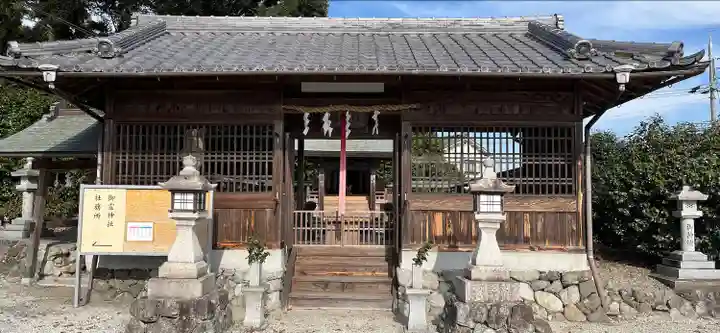 八幡神社の本殿・本堂