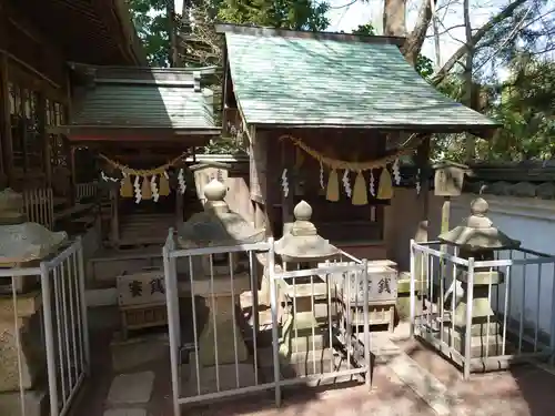 挙母神社の末社・摂社
