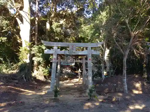 近津神社の鳥居