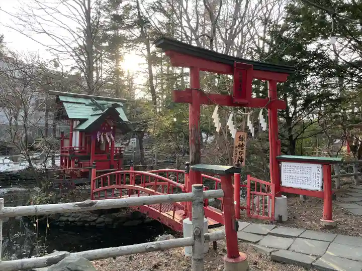白石神社の末社・摂社