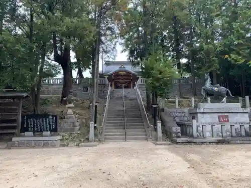 景行天皇社の山門・神門