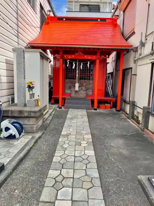 伏見大漁稲荷神社の{uncategorized: "未分類", other: "その他", undefined: "問題あり", building: "その他建物", grave: "お墓", sacred_gate: "鳥居", guardian: "狛犬", statue: "像", buddha: "仏像", history: "歴史", nature: "自然", garden: "庭園", animal: "動物", pagoda: "塔", temizu: "手水舎", mountain_gate: "山門・神門", sanctuary: "本殿・本堂", subordinate: "末社・摂社", art: "芸術", scenery: "景色", jizo: "地蔵", ema: "絵馬", goshuin: "御朱印", omikuji: "おみくじ", items: "授与品その他", amulet: "お守り", goshuincho: "御朱印帳", eats: "食事", festival: "お祭り", votive_dance: "神楽", shichigosan: "七五三参", wedding: "結婚式", experience: "体験その他", initially: "初詣", around: "周辺", anti_infection: "感染症対策"}