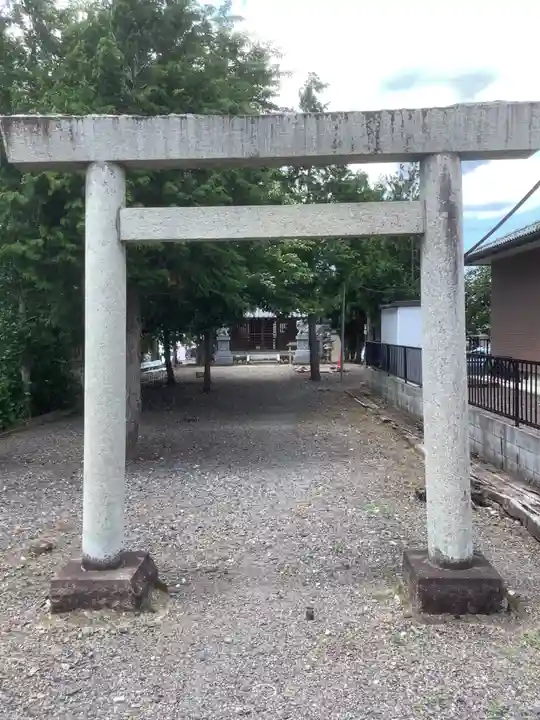 鳴子神社の鳥居