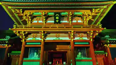 鶴岡八幡宮の山門・神門